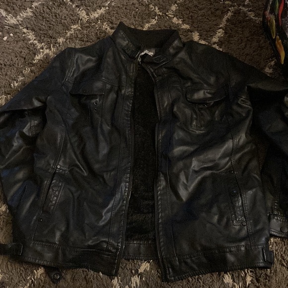 Coat - Picture 2 of 2